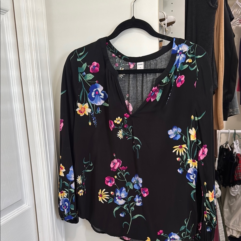 Old Navy Floral Black Women's Top